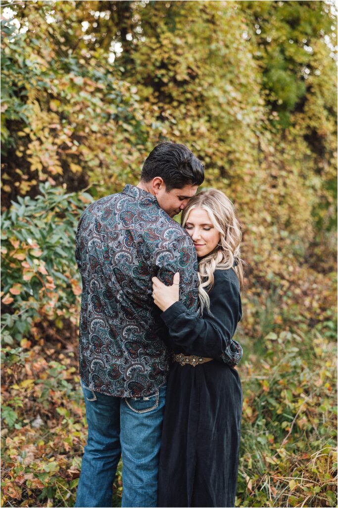 Engagement Session in the Fall at Bidwell Park Chico, CA | Zoe + Nick