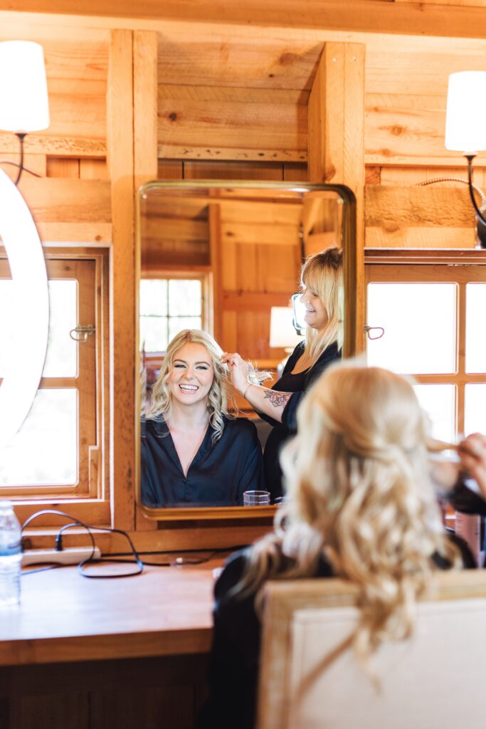 Elegant and Timeless Black and White wedding at The Barn at Pheasant Trail Ranch | Colleen + Trent