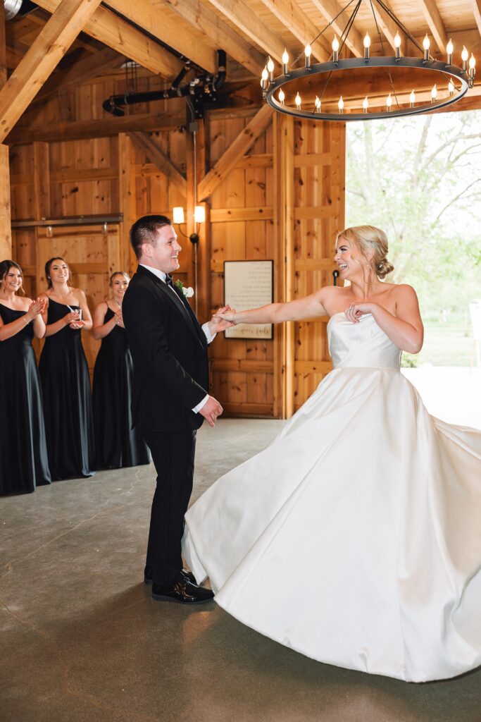 Elegant and Timeless Black and White wedding at The Barn at Pheasant Trail Ranch | Colleen + Trent