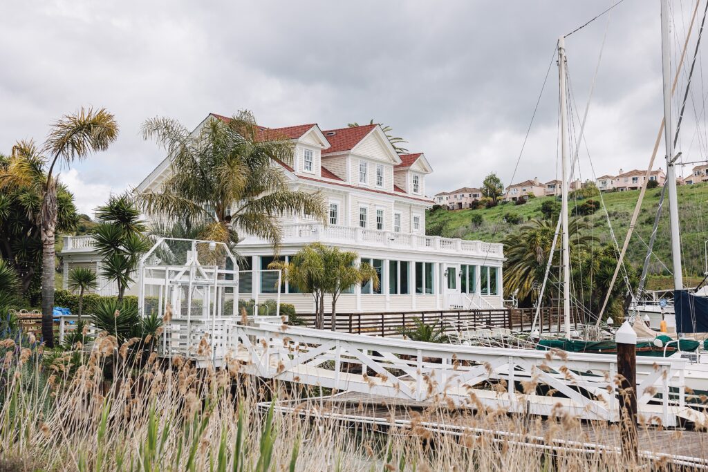 A Vibrant Citrus Wedding at the Lighthouse at Glen Cove Marina | Claire + Brian