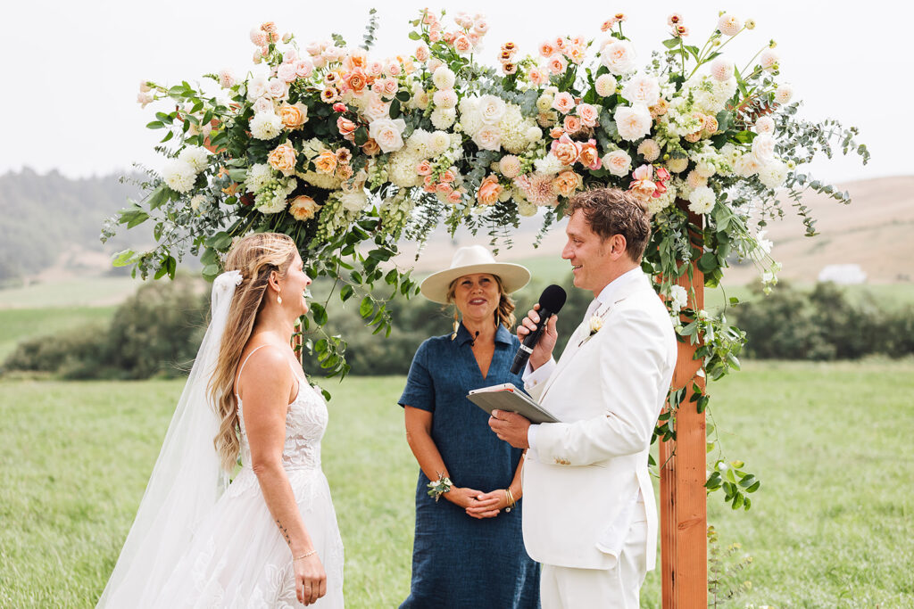 6 Tips for When You Have a Friend Officiate Your Wedding Ceremony